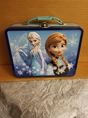 Disney Frozen Metal Lunchbox with Elsa & Anna - Blue